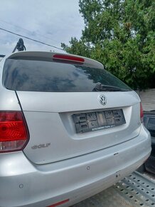 Rozpredam VW Golf VI Variant 1.6Tdi 77kw - 2