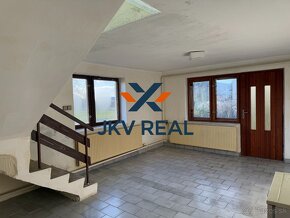 JKV REAL ponúka na predaj dvojpodlažný RODINNÝ DOM v obci Če - 2