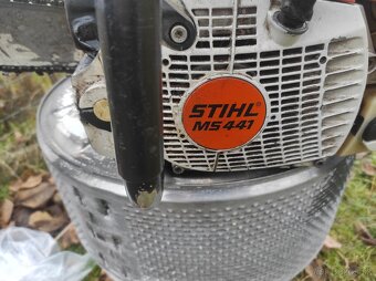 Motorová píla stihl - 2