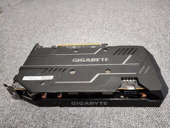 Gigabyte Radeon RX 5500XT 8GB OC - 2