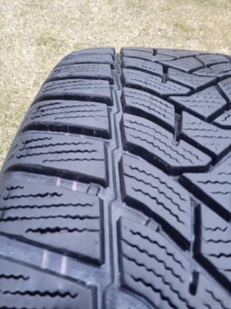 215/55 r17 zimné pneumatiky...7,5 mm - 2