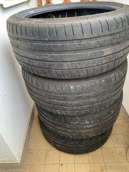 Michelin Pilot Sport 4 225/40 18 - 2