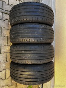 215/55R17 Sava letne - 2