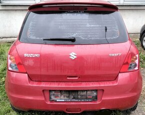 Suzuki Swift 1.5 2008 predám DVERE,  MOTOR M15A,  PREVODOVKA - 2