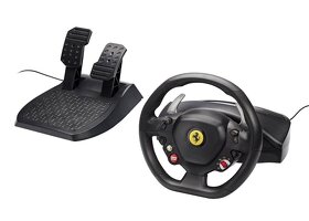 Volant ThrustMaster Ferrari na XBox360 a PC - 2