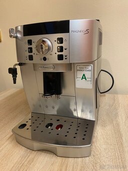 DeLonghi Magnifica S - 2