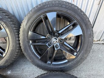 Elektrony SKODA 5x112 so zimnymi pneu PIRELLI 215/55 R17 - 2