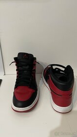 Air jordan 1 mid - 2