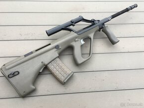 KUPIM samocinnu zbran UZI a Steyr AUG A1 - 2