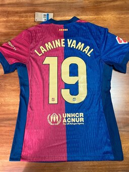 Lamine Yamal Barcelona Domáci 24/25 - 2