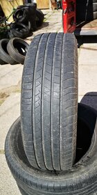 Dayton 225/65R17 - 2