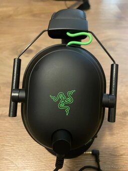 Blackshark V2 RAZER multi platform wired headset - 2