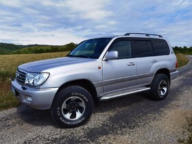 Toyota Land Cruiser 100 - 2