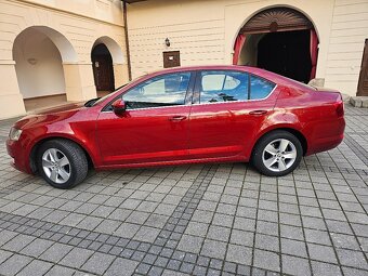 Škoda Octavia 1.6 TDI M5 Elegance Navi Ťažné R16 Orig. KM - 2