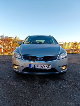 KIA Ceed SW 2009 1.6 92kw - 2