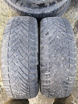 Predám pneu Vredestein 185/60 R15. - 2