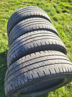 Letne pneu MICHELIN 215/60 R17C - 2