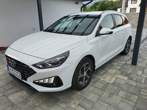 Hyundai i30 kombi 3/2022 family 16000km - 2