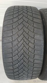 Bridgestone Blizzak LM005 225/45 R17 - 2