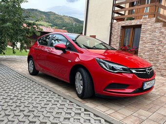 Opel Astra hatchback - 2