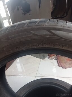 225/45 R17 - 2