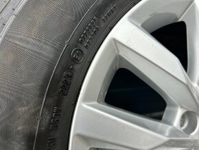 VW Passat B8 215/60 R16 - 2