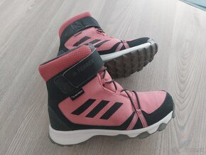 Zimne technicke cizmy Adidas 35,5 - 2