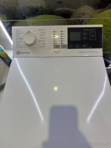 Pračka Electrolux PerfectCare 600 EW6T14262 - 2