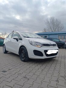 Kia Rio - 2