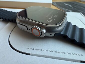 Apple Watch ULTRA 2 49mm, titan, e-SIM - 2