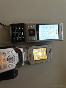 Sony Ericsson C905, W300i - 2