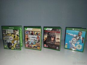 Predám Xbox Series X + hry - 2