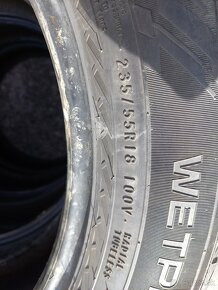 235/55r18 100V Nokian letne - 2