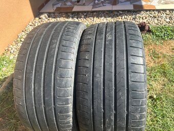 Letné pneu 285/40 R21 - 2