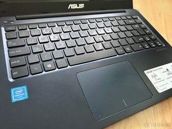 ASUS VivoBook E402NA - 2