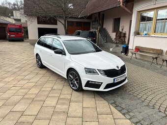 Škoda Octavia 3 RS lift 135kW DSG 2019 54tisíc KM Virtual - 2