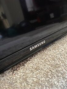 SAMSUNG TV - 2