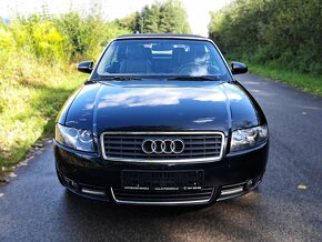 Audi A4 Cabriolet 2.4 V6 multitronic - 2