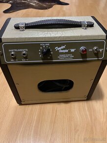 Fender Champion 600 5-Watt 1x6" Guitar Combo - 2