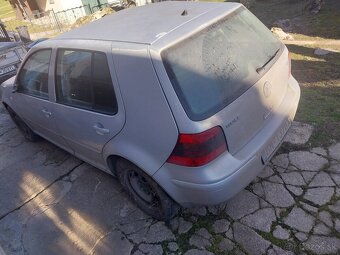 Volkswagen Golf4 - 2