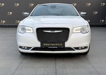 Chrysler 300C Platinum, AWD, Top stav automat 218 kw 2016 - 2