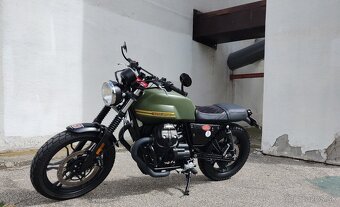 Moto Guzzi V7 III Stone - 2