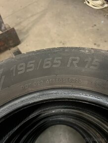 195/65 R15 - 2