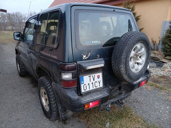 Predám Mitsubishi pajero 2..2,5 td. r.v 2000 - 2