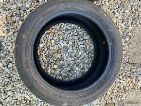Letne pneu 305/40 R20 Bridgestone 2021 - 2
