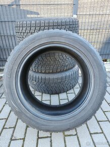 R22.  285/45 r22 - 2