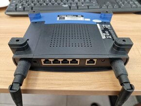 predam wifi router LINKSYS WRT54GS - 2