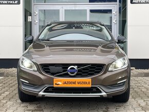 Volvo V60 Cross Country D4 4x4,  REZERVOVANE - 2