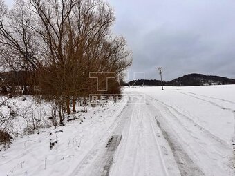 NA PREDAJ SLNEČNÝ POZEMOK (1826 m2), HORNÁ SÚČA - 2