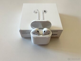 Sluchatka Apple AirPods (2. generacia) - 2